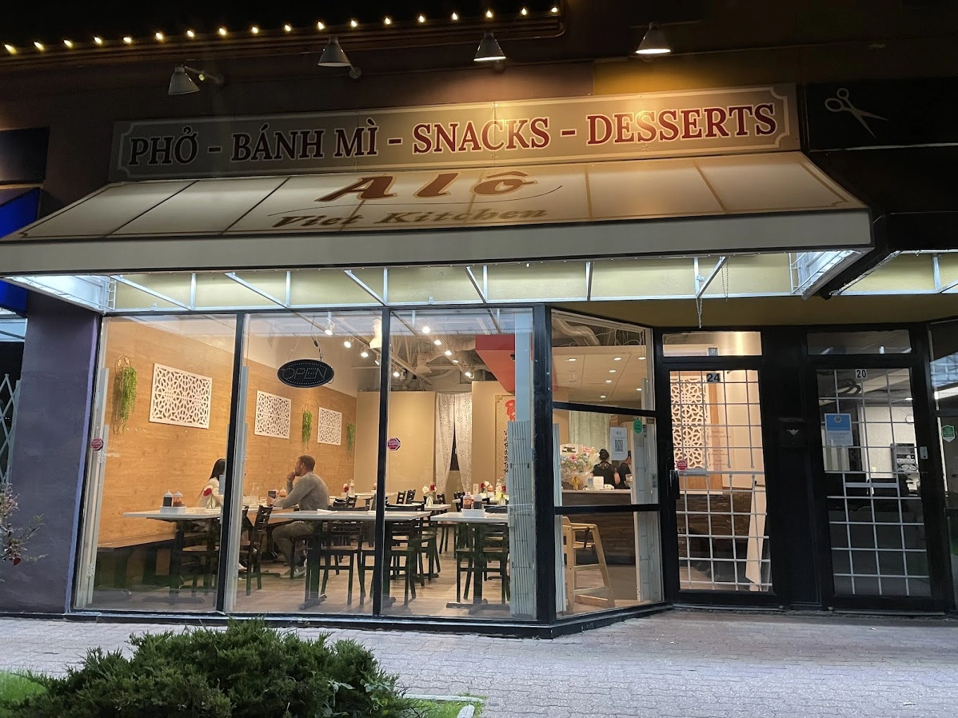 Best vietnamese restaurant in Calgary, AB